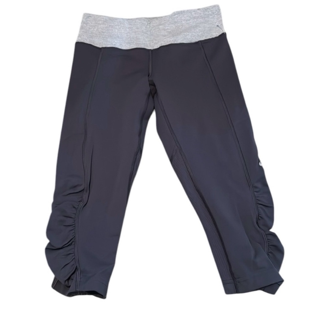 lululemon athletica Charcoal Gray Capri Leggings Stripe Waistband Excellent Cond